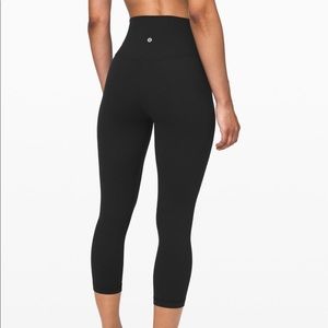 LULULEMON CROPPED ALIGN LEGGINGS